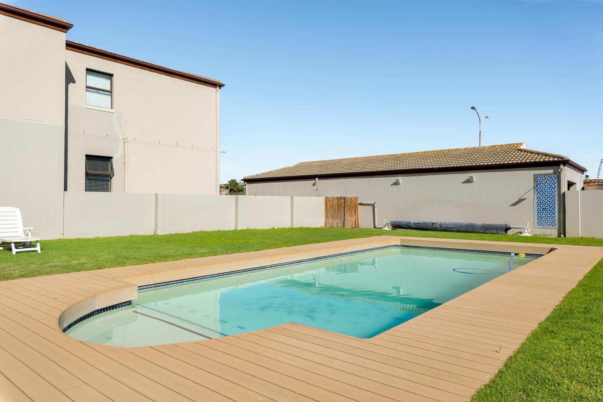 90 St Tropez Big Bay Club Appartement
